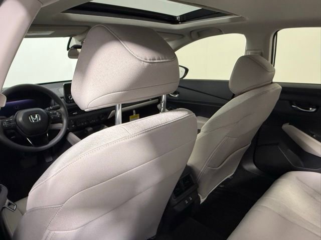 Used 2025 Honda Accord SE image 34