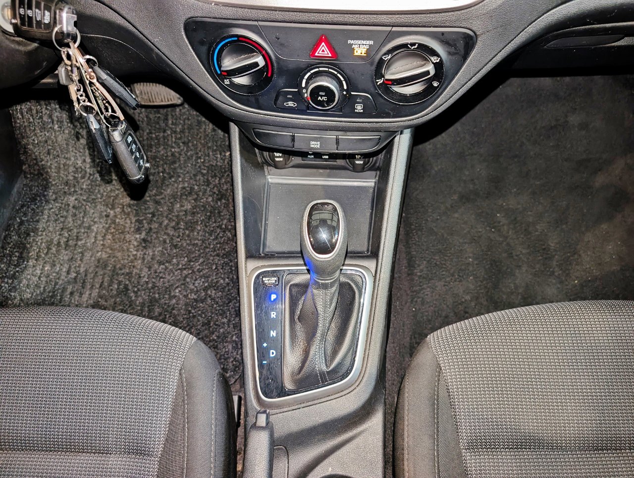 Used 2020 Hyundai Accent SE image 37