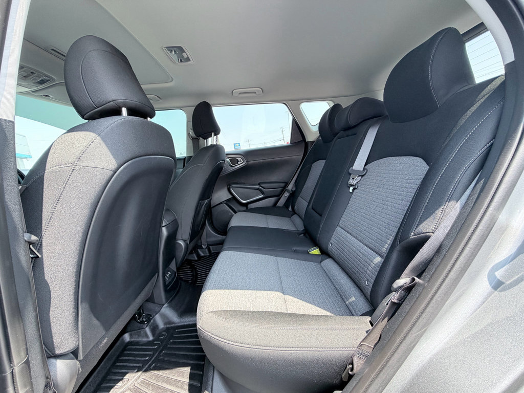 Used 2024 Kia Soul EX FWD image 28