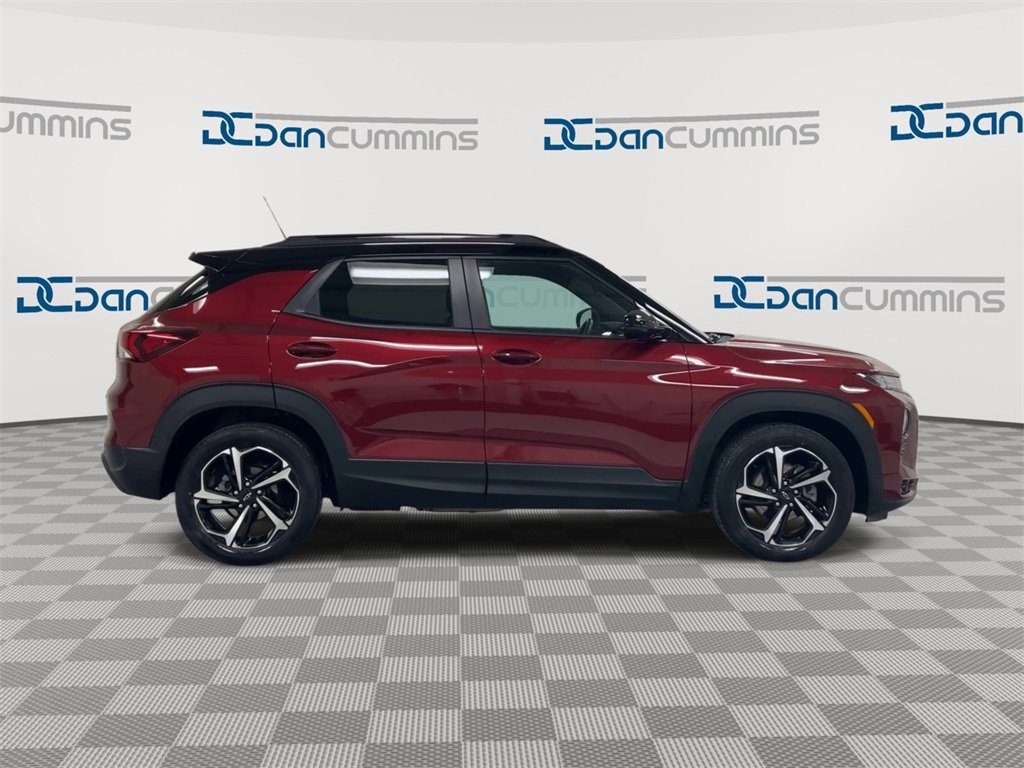 Used 2022 Chevrolet TrailBlazer RS w/ Sun and Liftgate Package image 9
