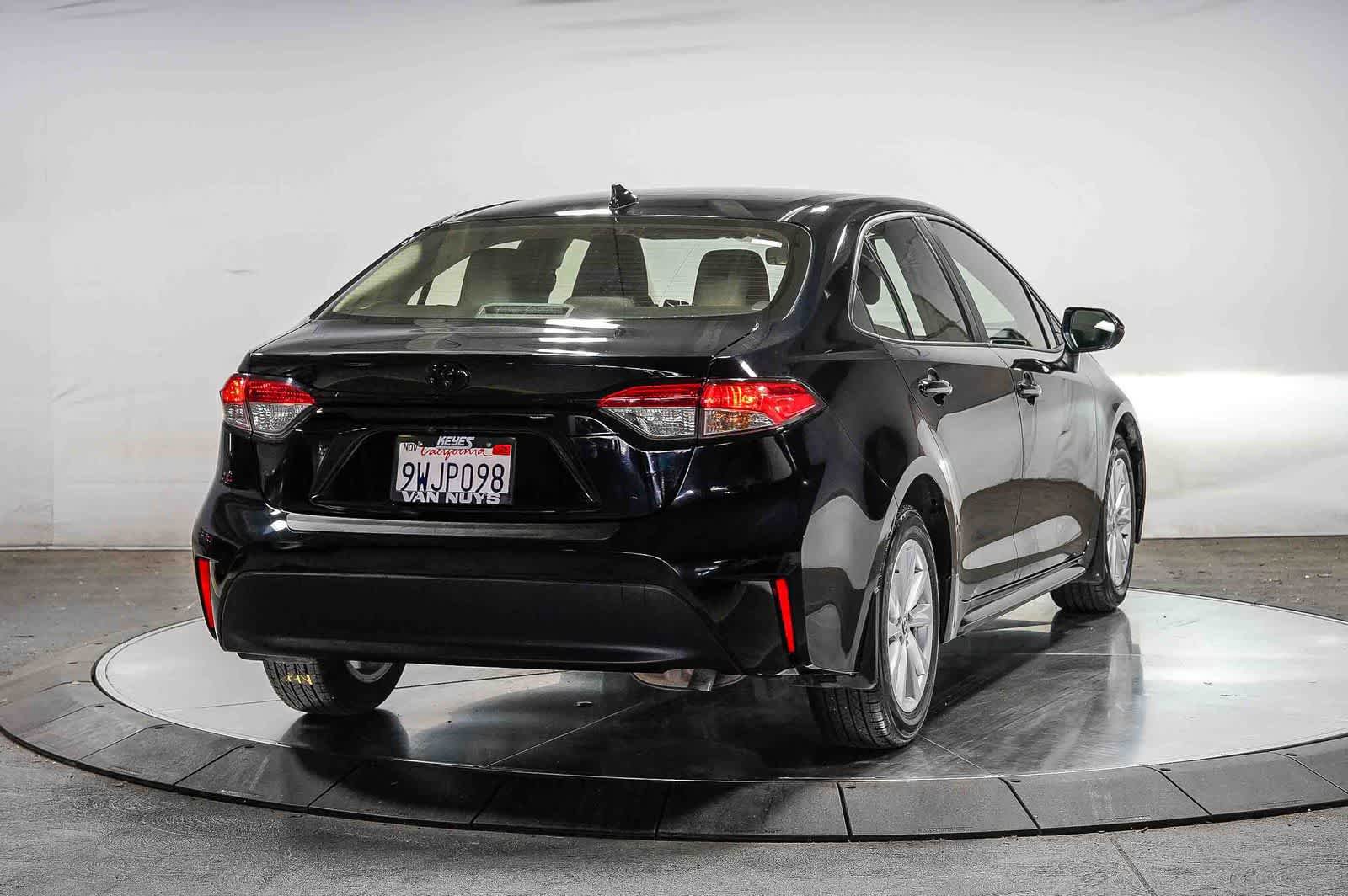 Certified 2026 Toyota Corolla LE w/ LE Premium Package FWD image 4