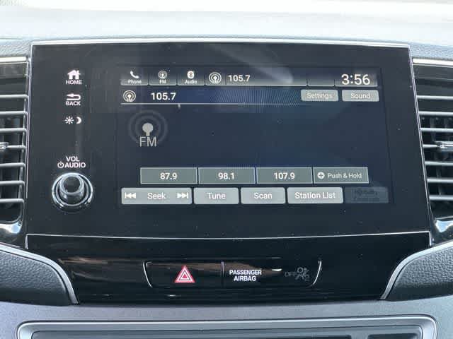 Used 2022 Honda Pilot Sport image 11
