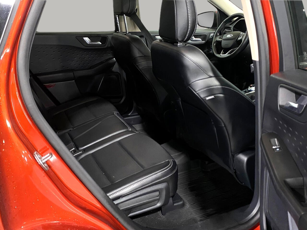 Used 2020 Ford Escape SEL image 30