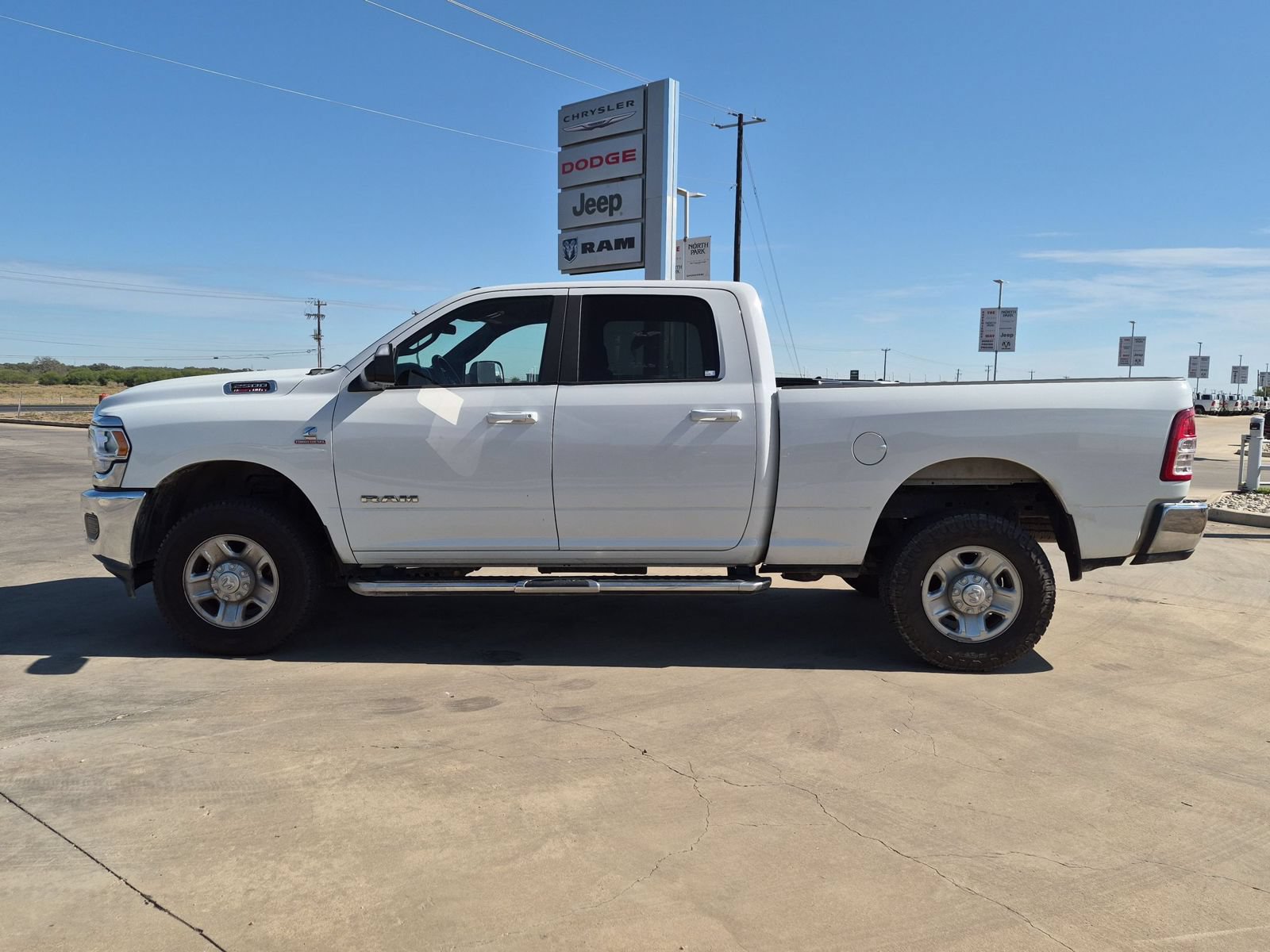 Used 2022 RAM 2500 Big Horn AWD/4WD image 6