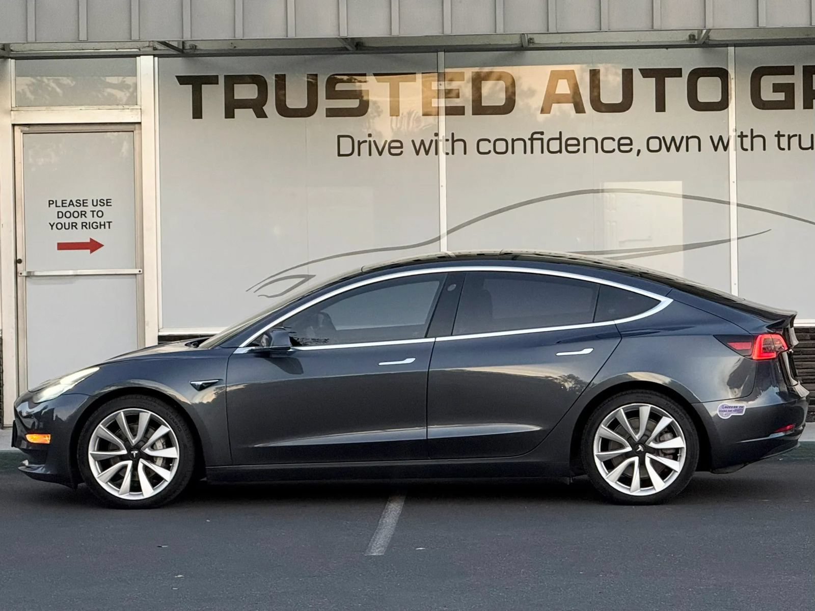 Used 2019 Tesla Model 3 Long Range AWD/4WD image 5