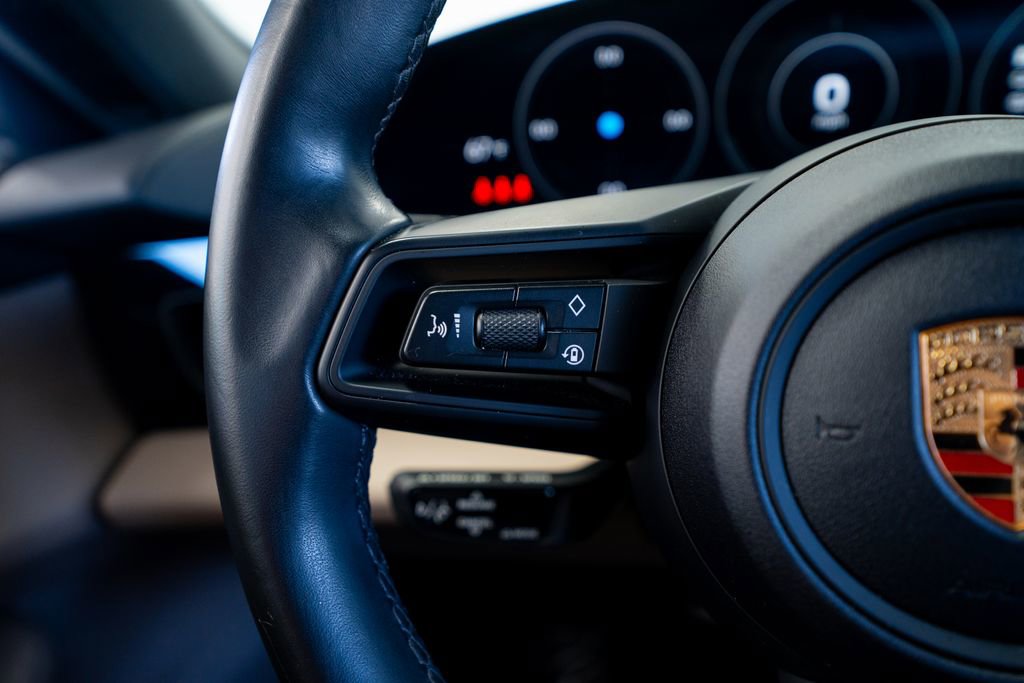 Used 2024 Porsche Taycan image 36