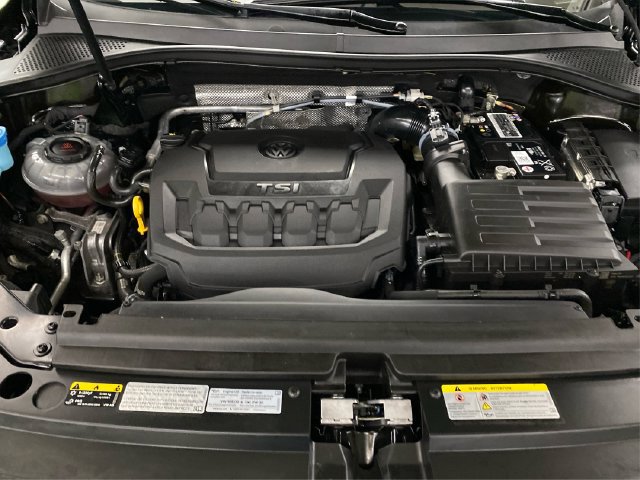 Used 2021 Volkswagen Tiguan SE AWD/4WD image 13