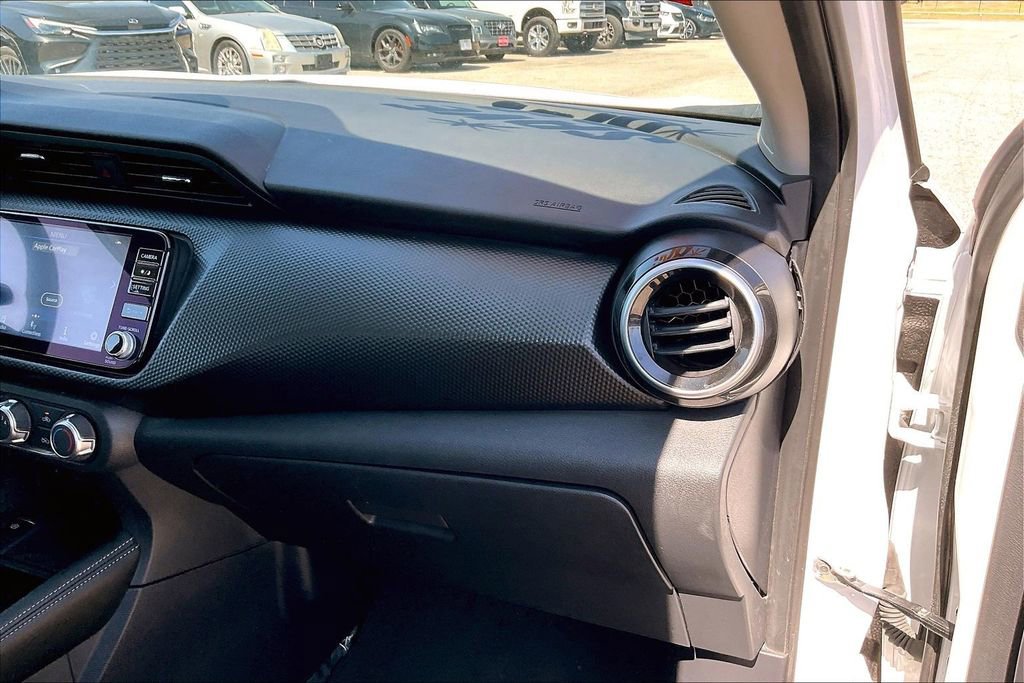 Used 2024 Nissan Kicks SV image 23