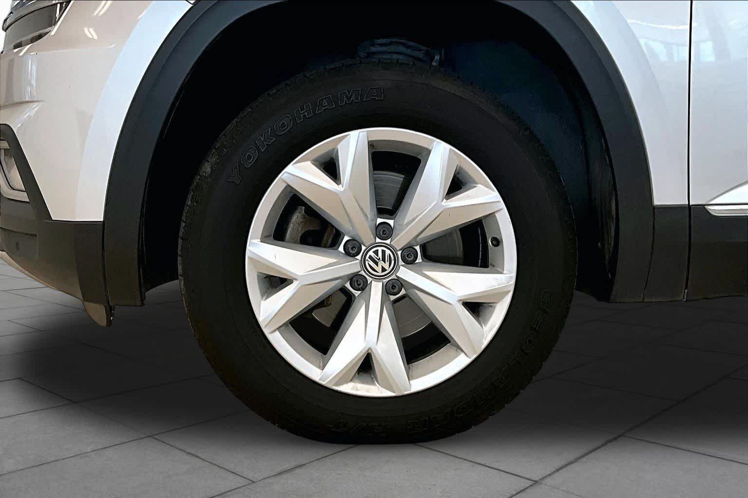 Used 2018 Volkswagen Atlas SEL FWD image 10
