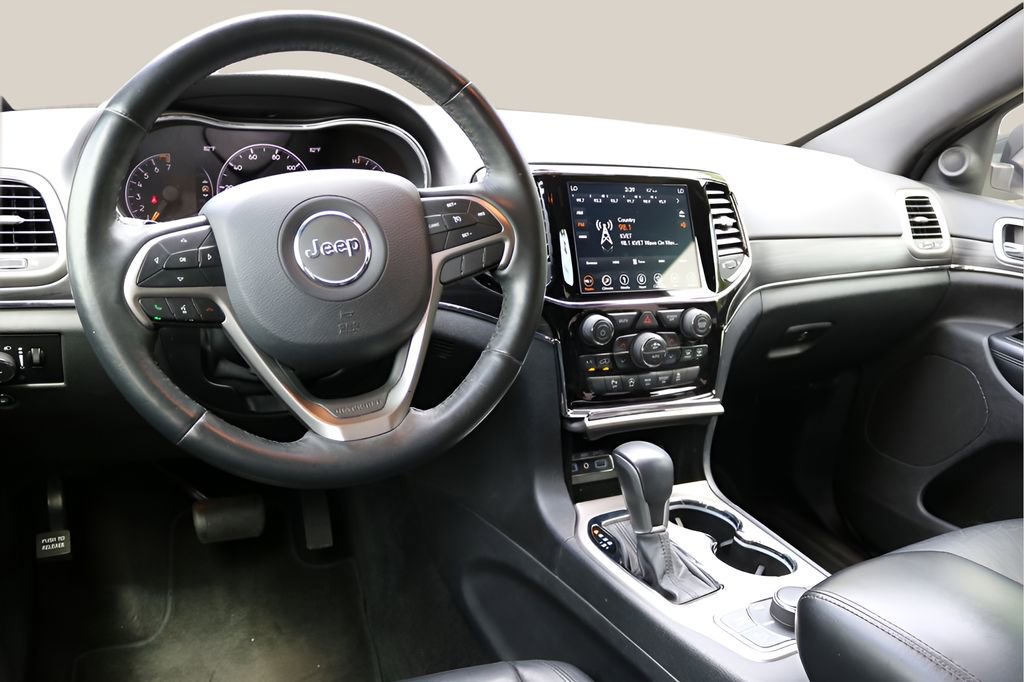Used 2019 Jeep Grand Cherokee Limited AWD/4WD image 16