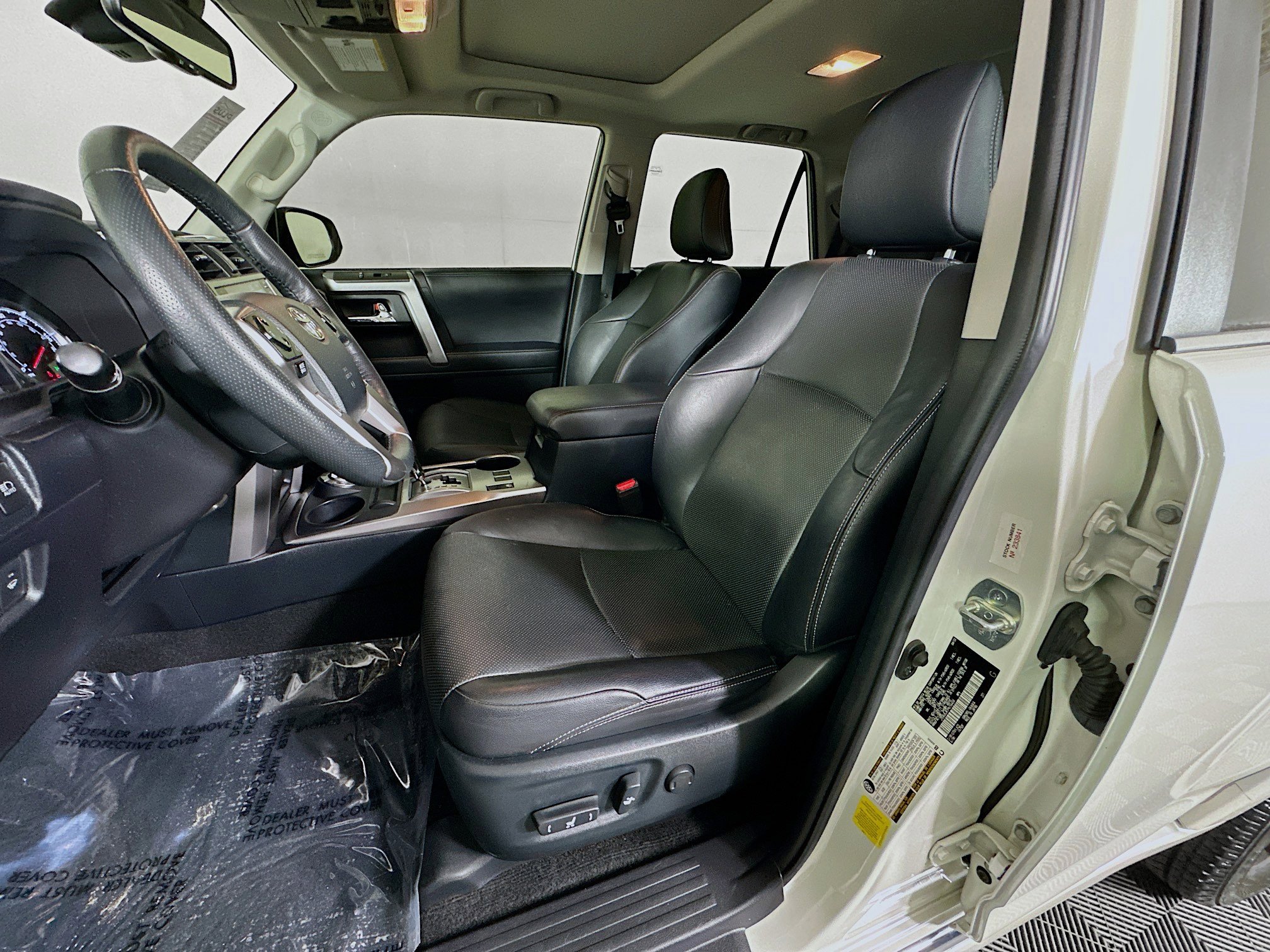 Used 2023 Toyota 4Runner Limited AWD/4WD image 12
