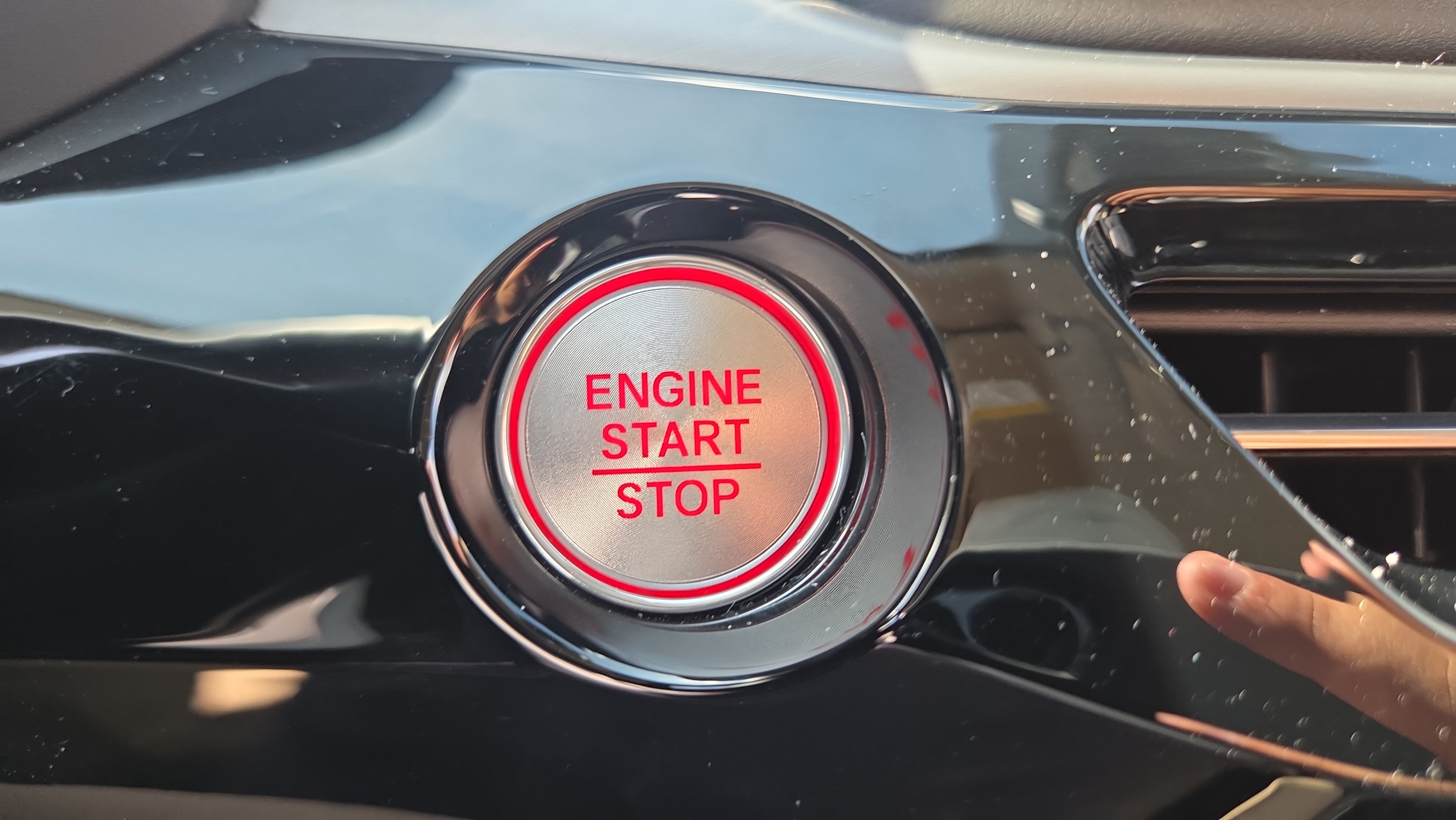 Certified 2026 Acura MDX FWD w/ Technology Package image 37