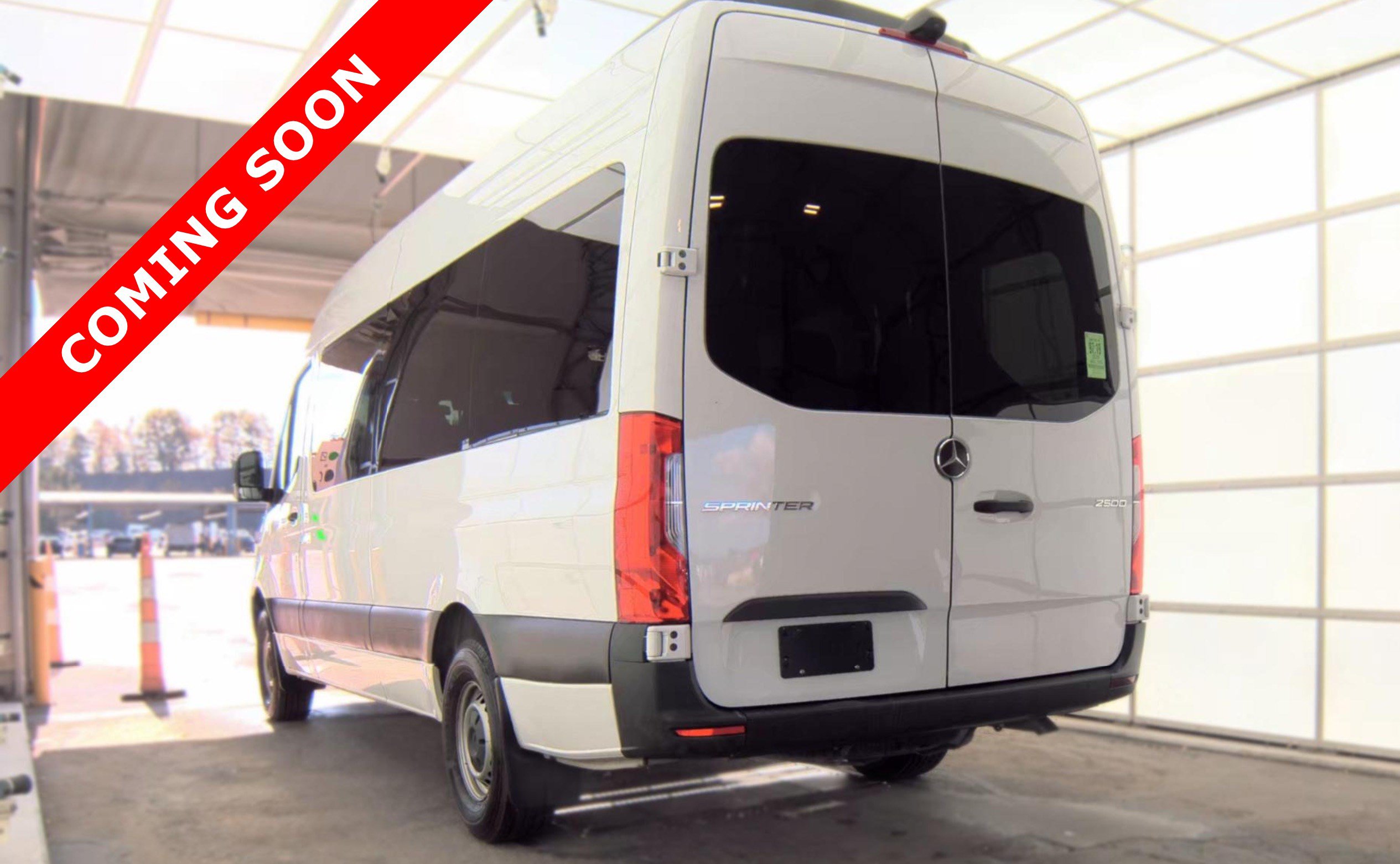 Used 2025 Mercedes-Benz Sprinter 2500 image 5
