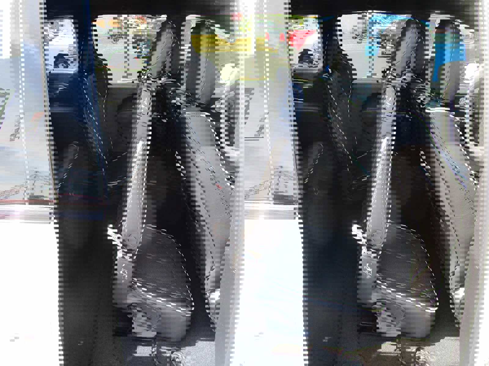 New 2026 Chrysler Pacifica Limited w/ Uconnect Theater Family Group image 14