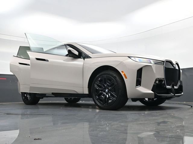New 2026 BMW iX xDrive45 w/ M Sport Package image 40