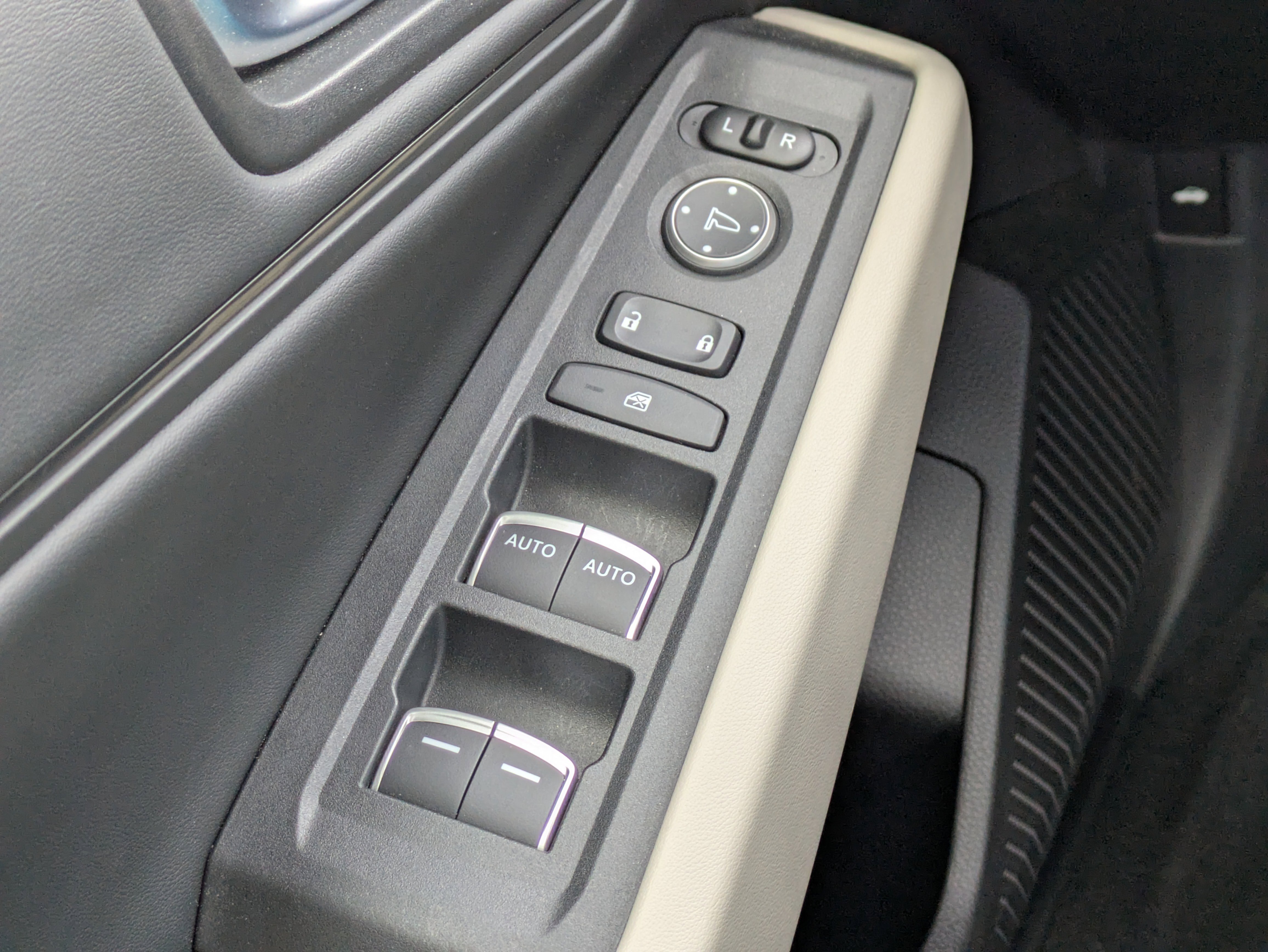 Certified 2024 Honda Accord EX image 41