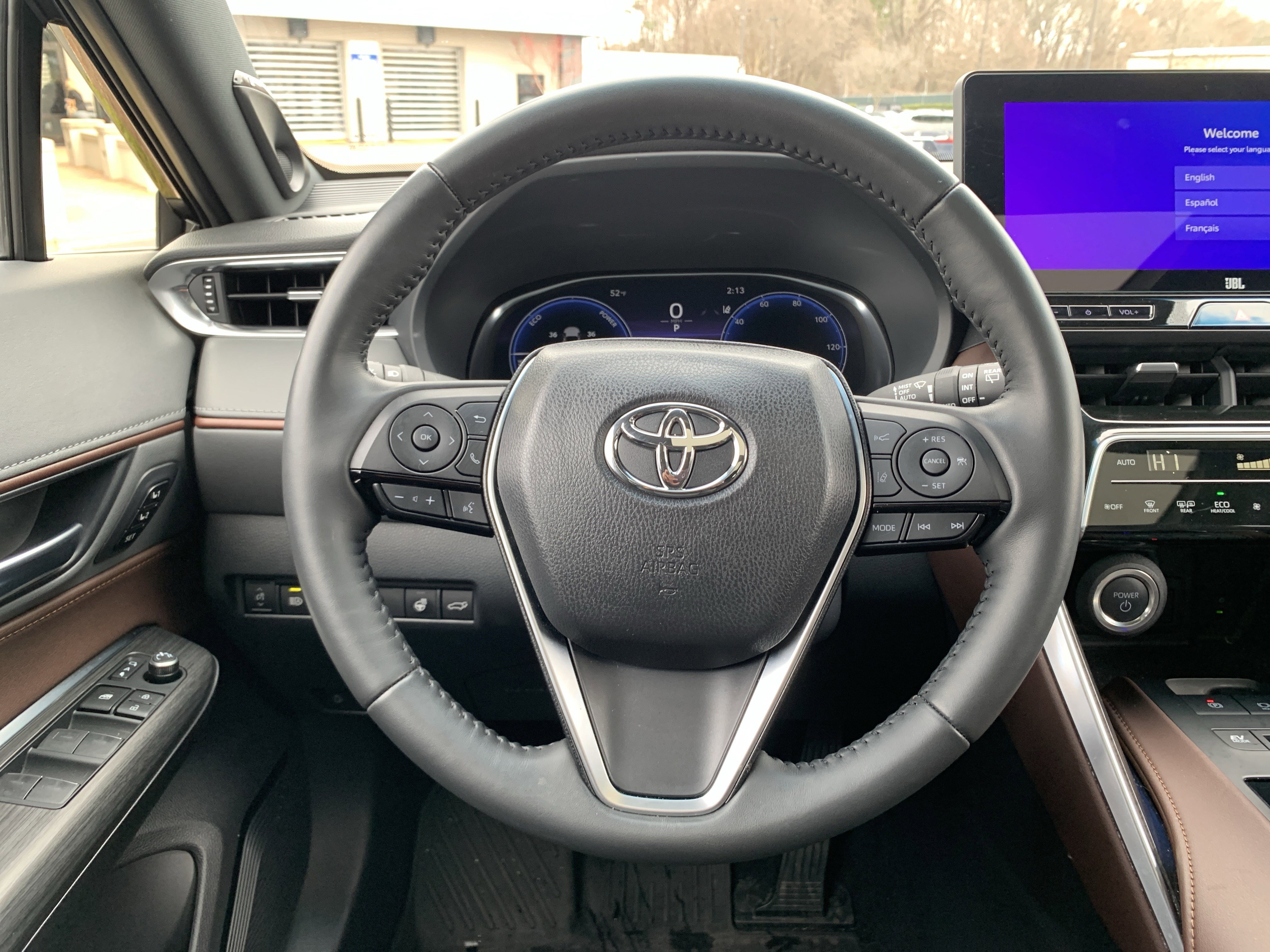 Used 2024 Toyota Venza Limited image 18