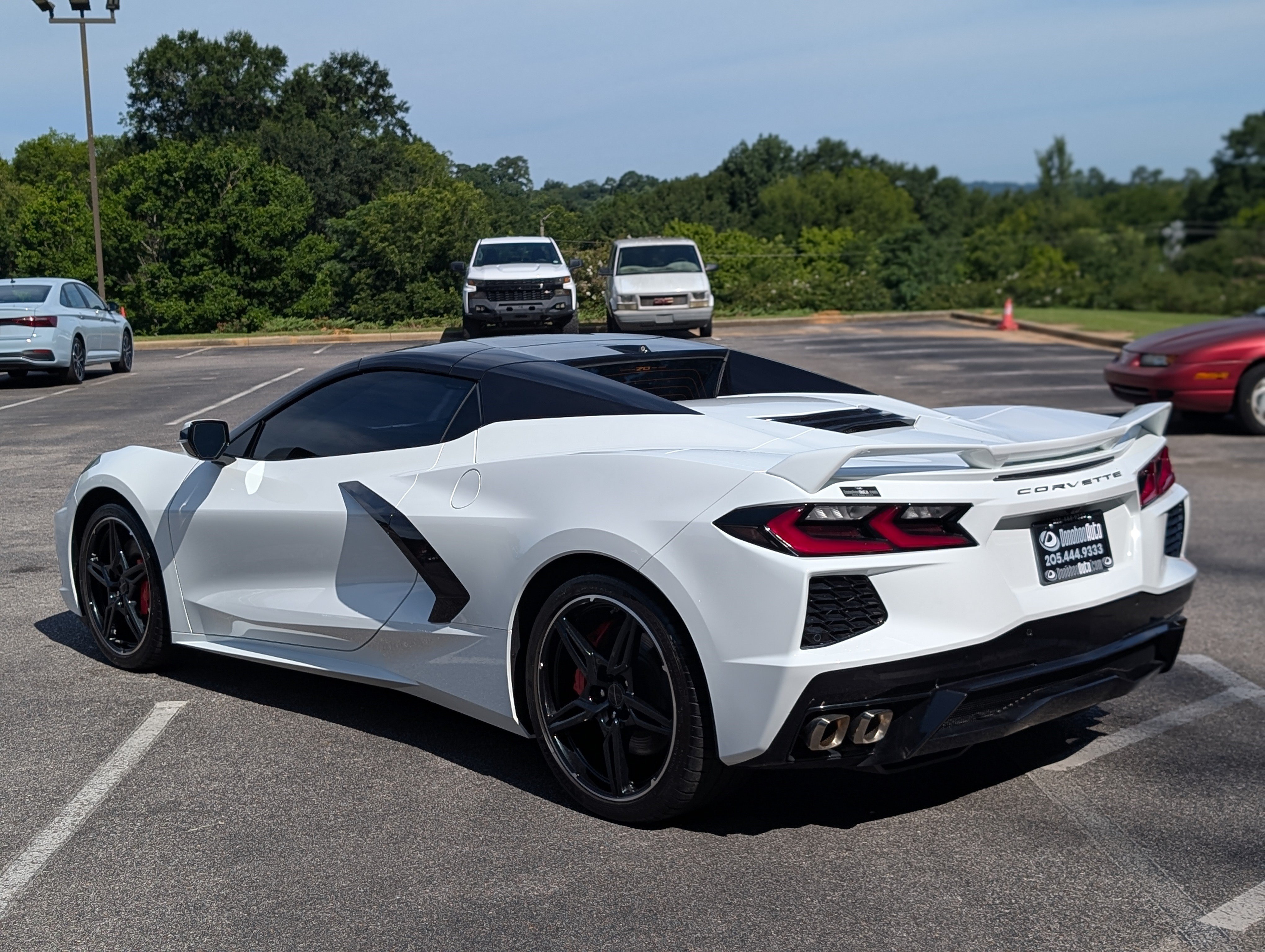 Used 2023 Chevrolet Corvette Stingray Premium Conv w/ Z51 Performance Package RWD image 8