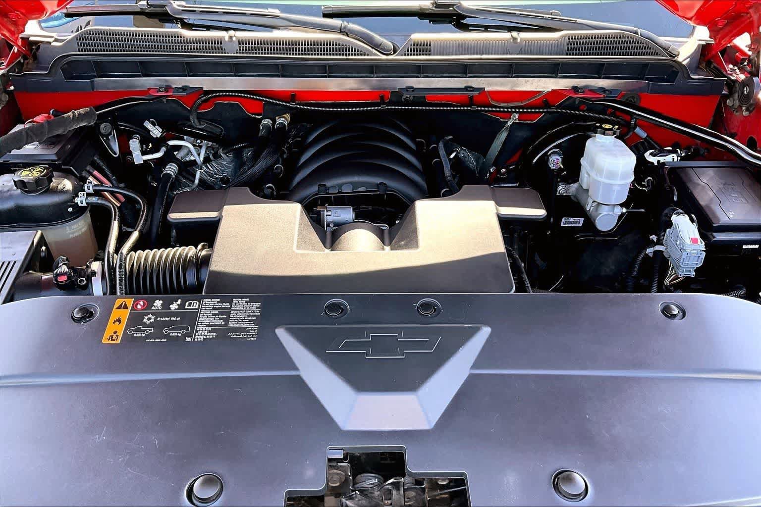 Used 2018 Chevrolet Silverado 1500 LT w/ All Star Edition AWD/4WD image 9