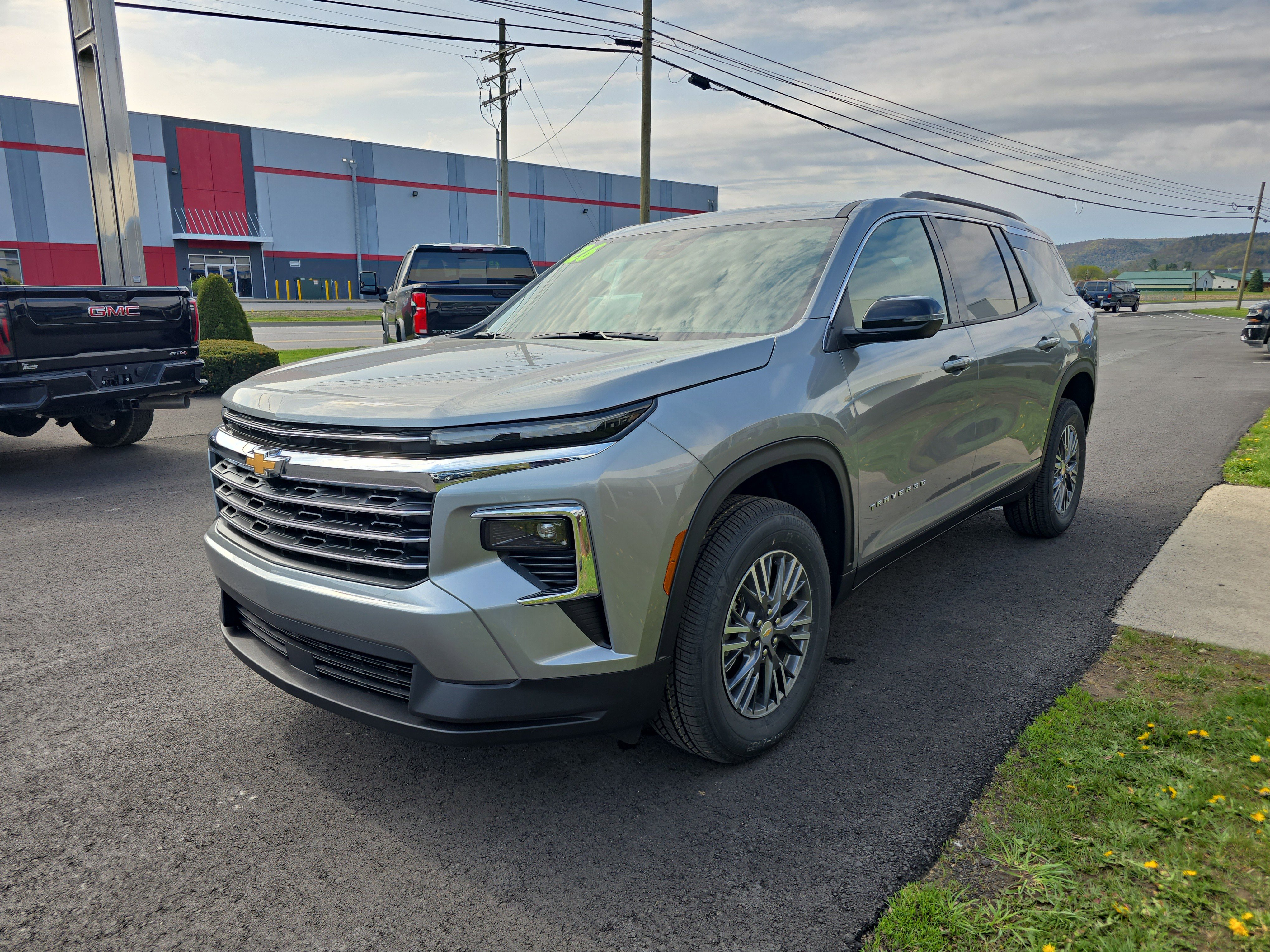 New 2026 Chevrolet Traverse LT AWD/4WD image 8