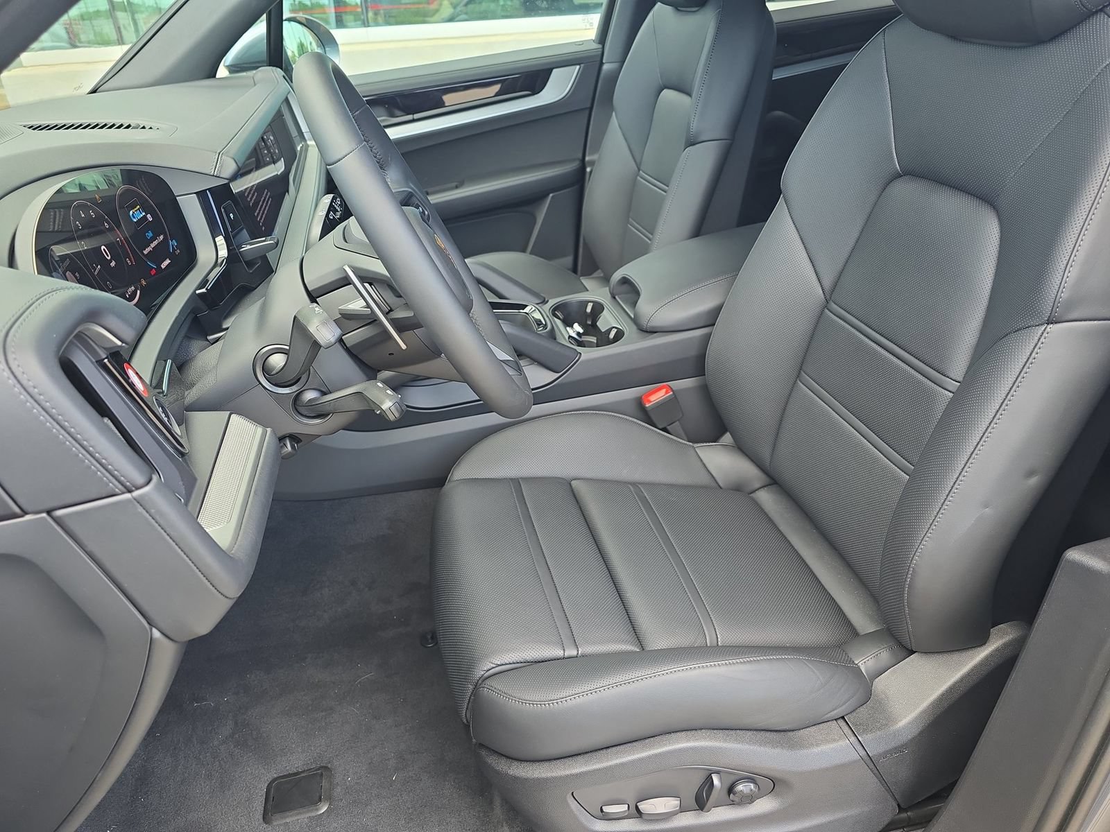 New 2026 Porsche Cayenne AWD/4WD image 5