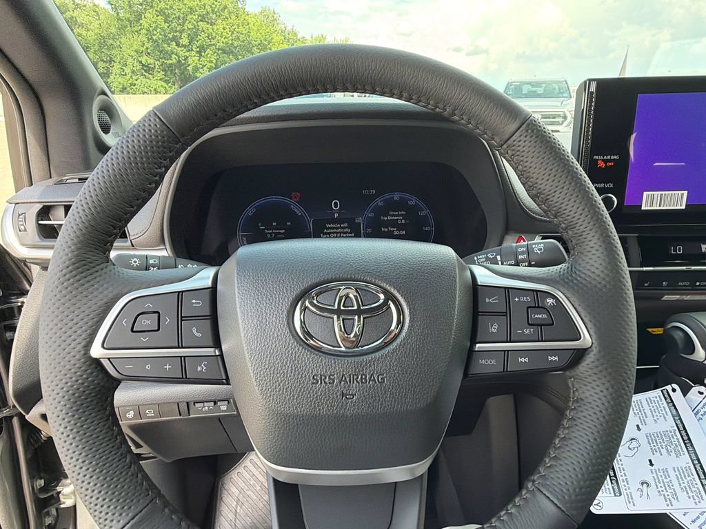 New 2026 Toyota Sienna Platinum AWD/4WD image 24
