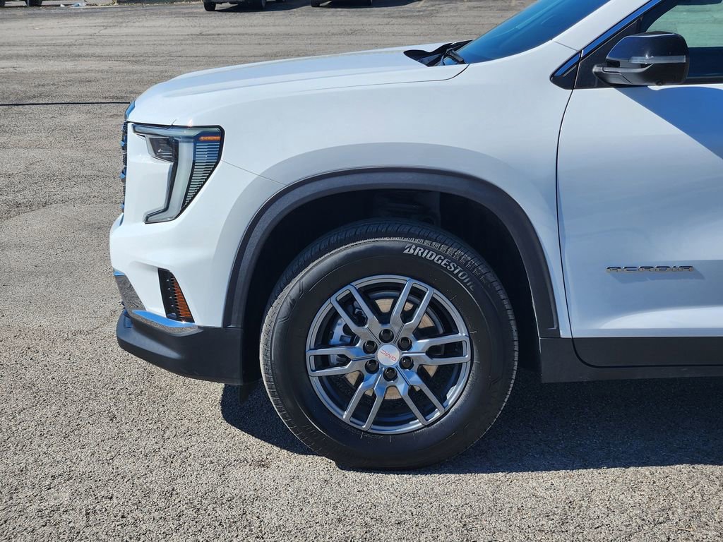 Used 2025 GMC Acadia Elevation image 8