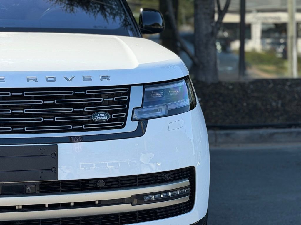 Used 2023 Land Rover Range Rover SE AWD/4WD image 5