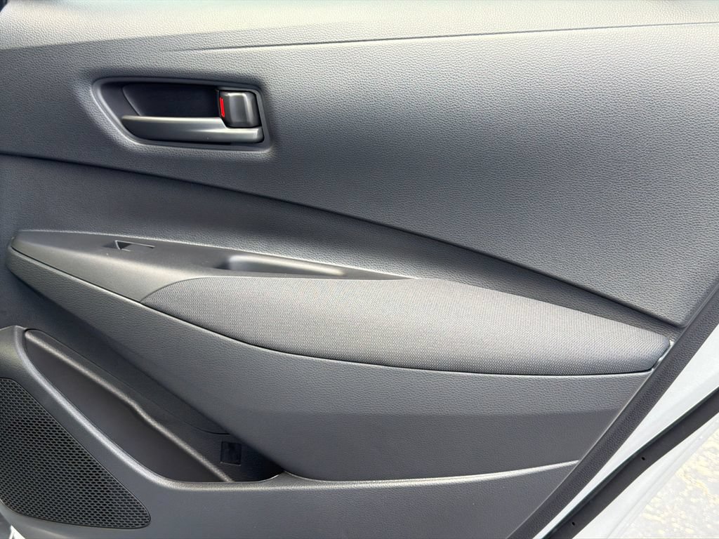 Used 2026 Toyota Corolla LE FWD image 19