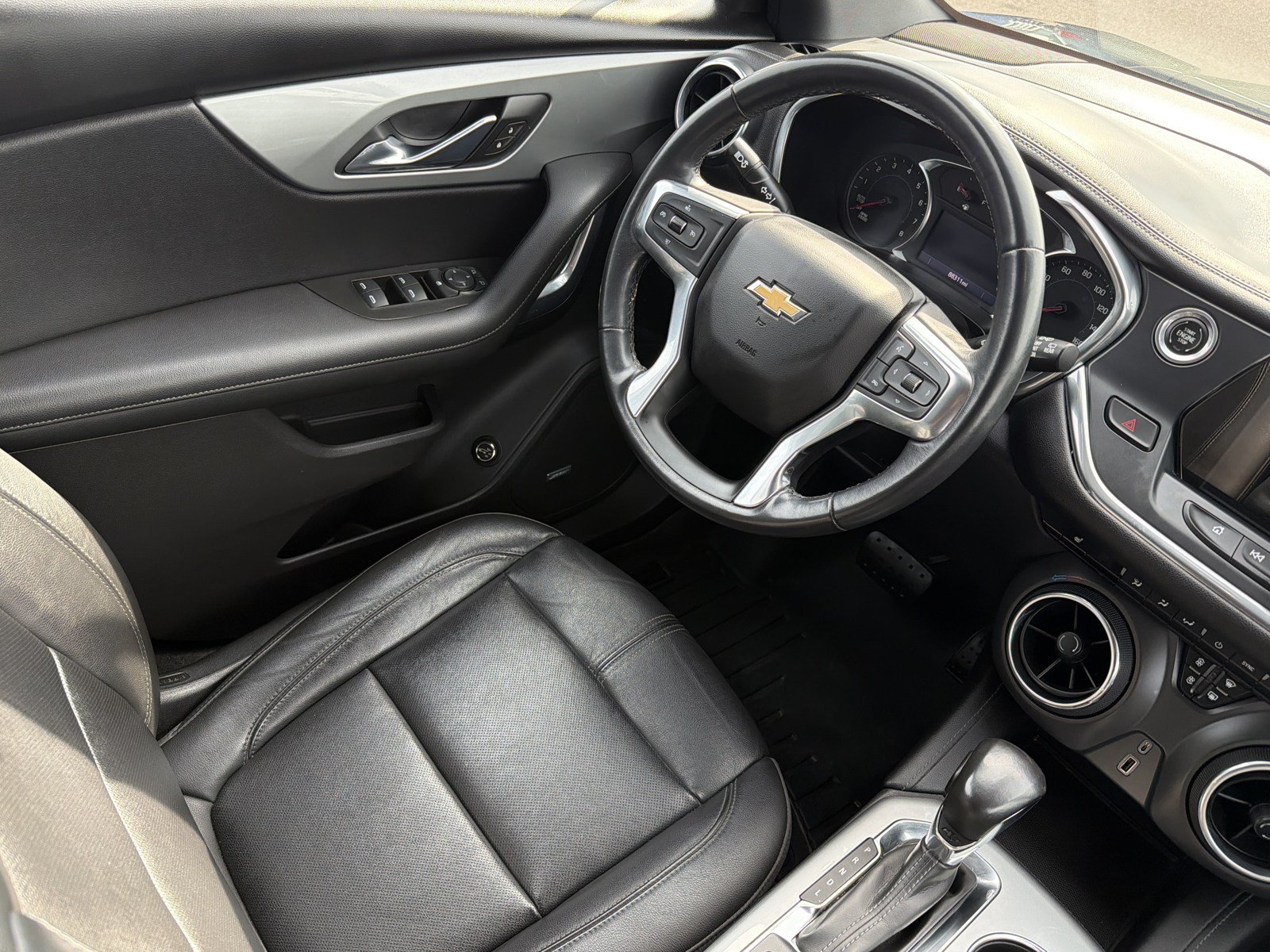 Used 2019 Chevrolet Blazer LT w/ Sun and Wheels Package AWD/4WD image 9