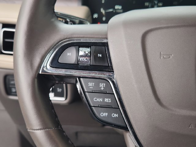 Used 2022 Lincoln Nautilus Reserve FWD image 23