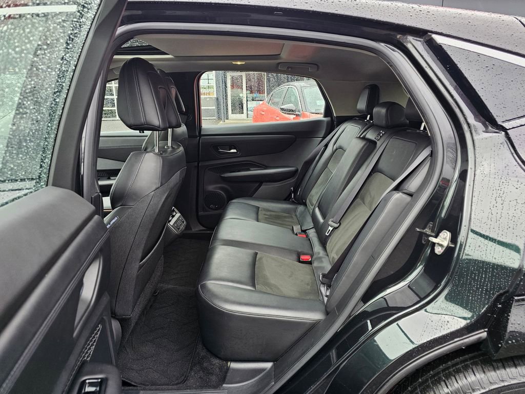 Certified 2023 Nissan Ariya FWD image 13