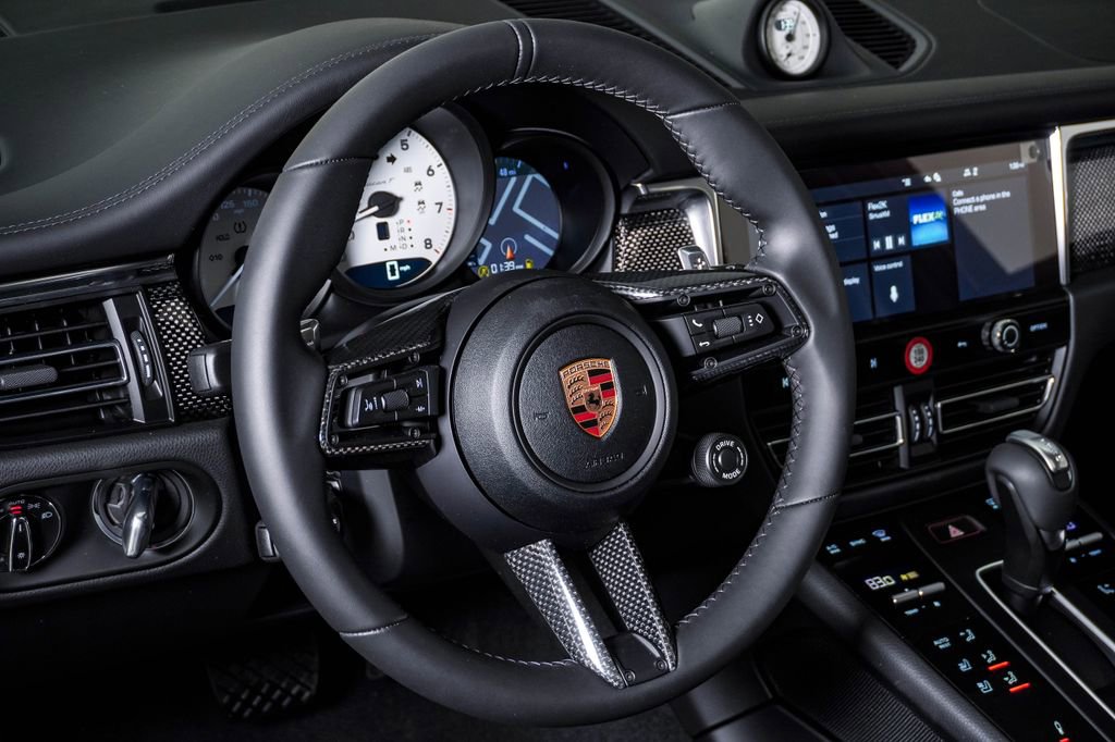 New 2026 Porsche Macan Turbo image 18