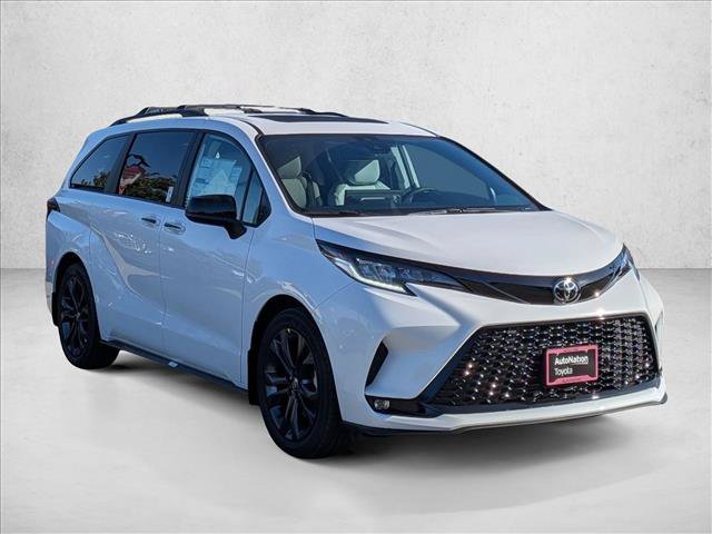 New 2026 Toyota Sienna XSE FWD image 7