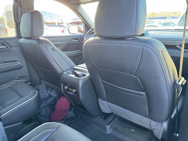 Used 2025 GMC Acadia Denali image 18