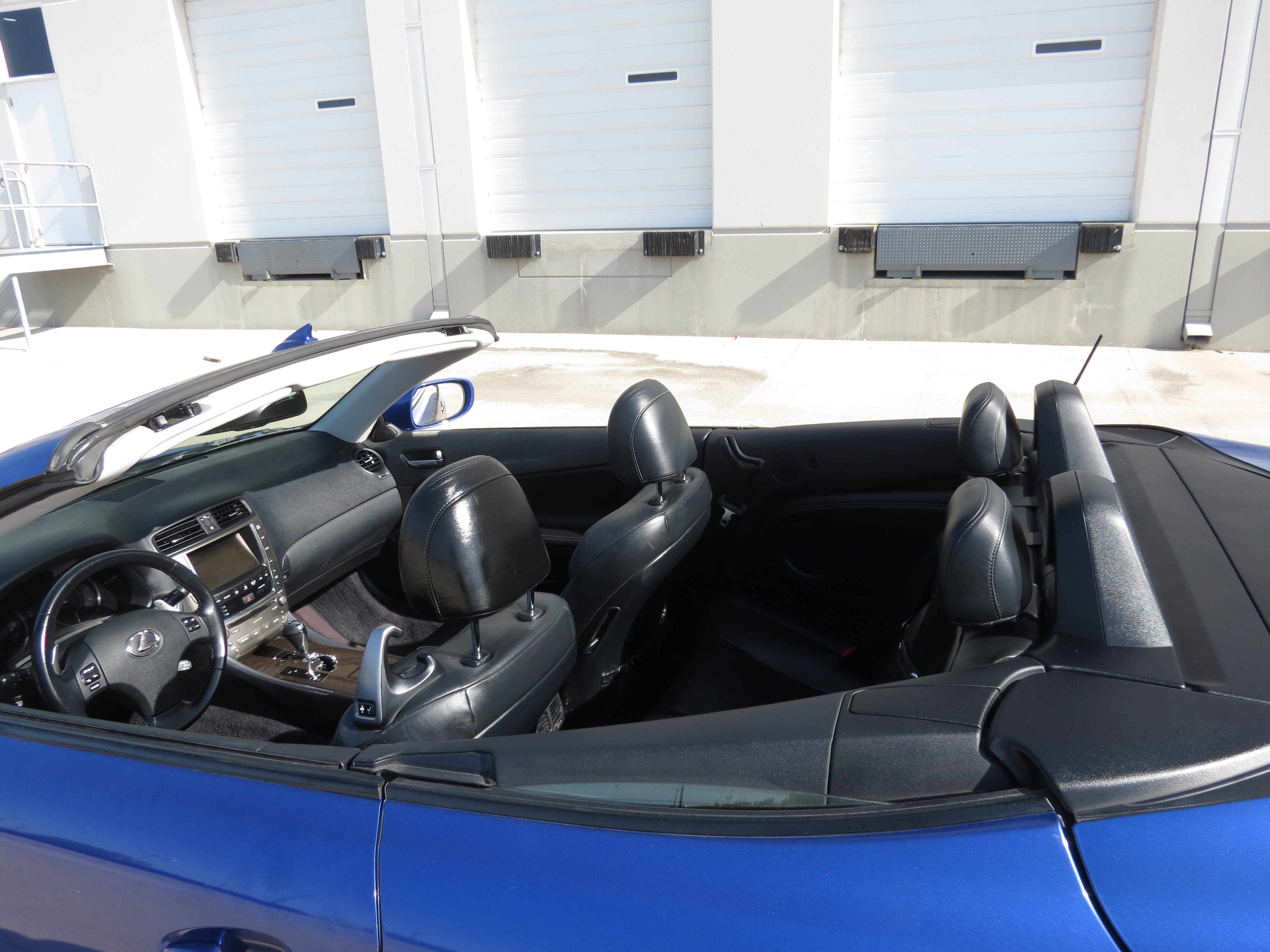 Used 2010 Lexus IS 250C RWD image 14