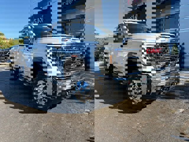 New 2026 GMC Sierra 3500 SLT w/ SLT Premium Package image 4