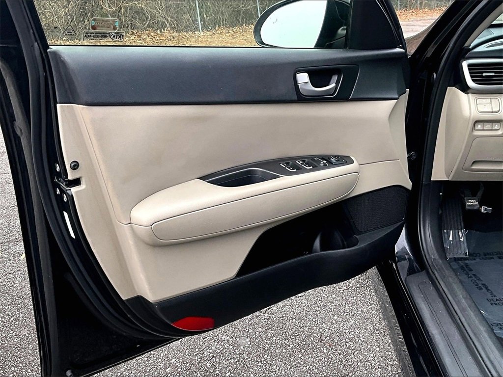 Used 2018 Kia Optima LX w/ 17" Alloy Wheels Package image 12