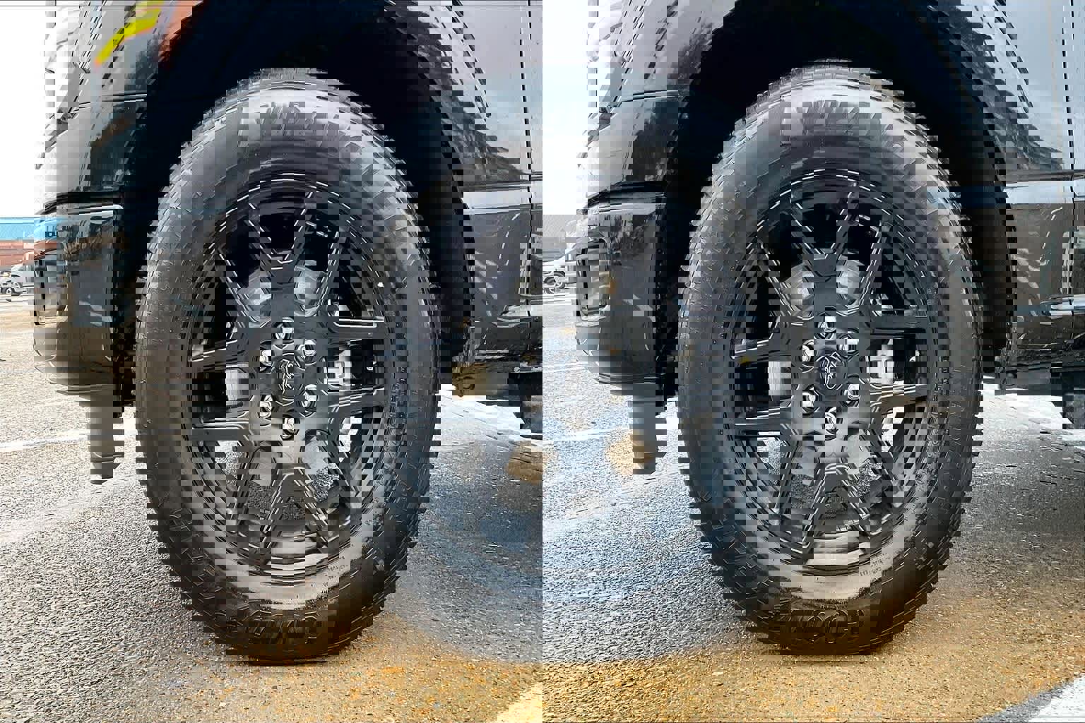 Used 2025 Ford F150 STX w/ STX Black Appearance Package image 8