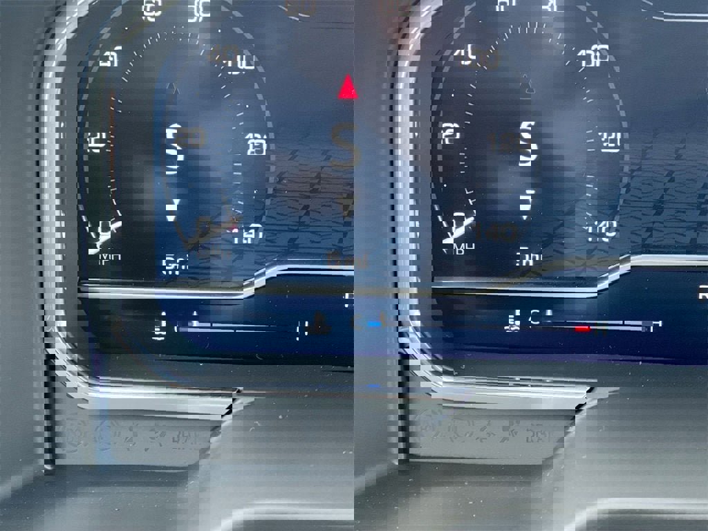 New 2025 GMC Sierra 3500 Denali Ultimate image 12