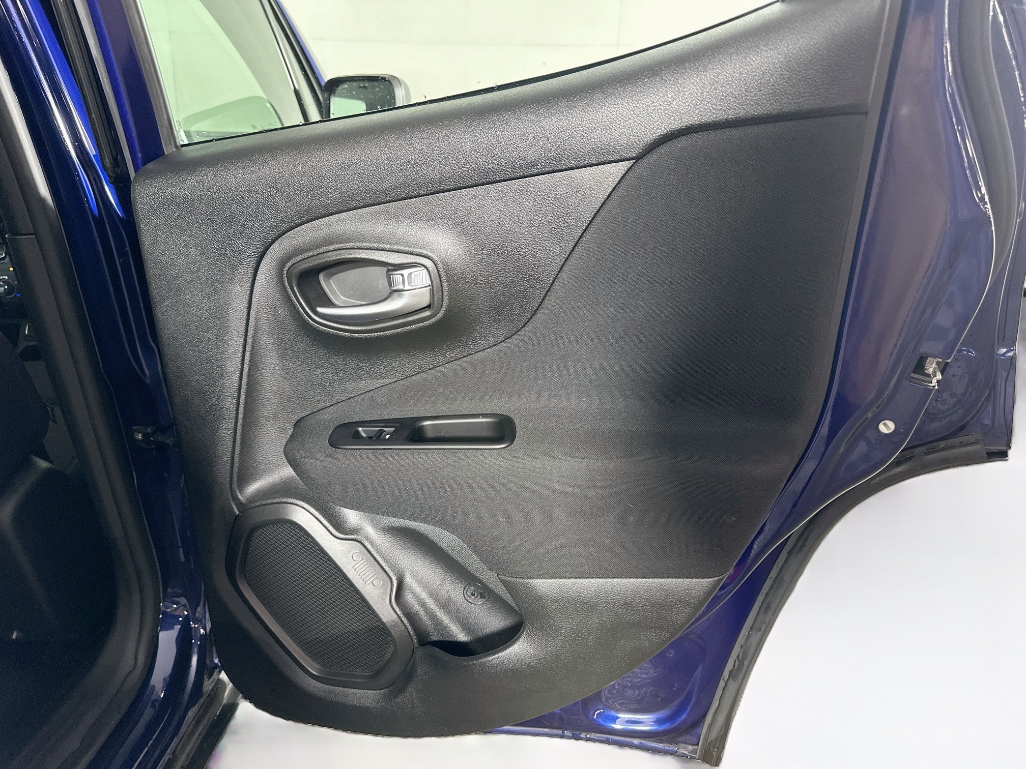 Used 2021 Jeep Renegade Sport FWD image 28