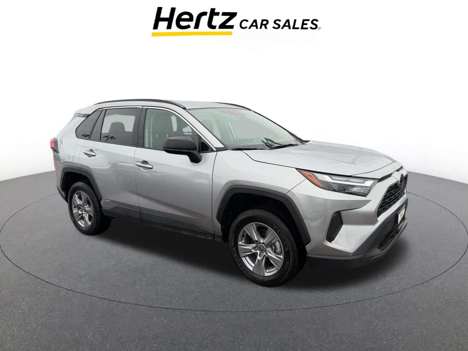 Used 2025 Toyota RAV4 LE AWD/4WD image 1