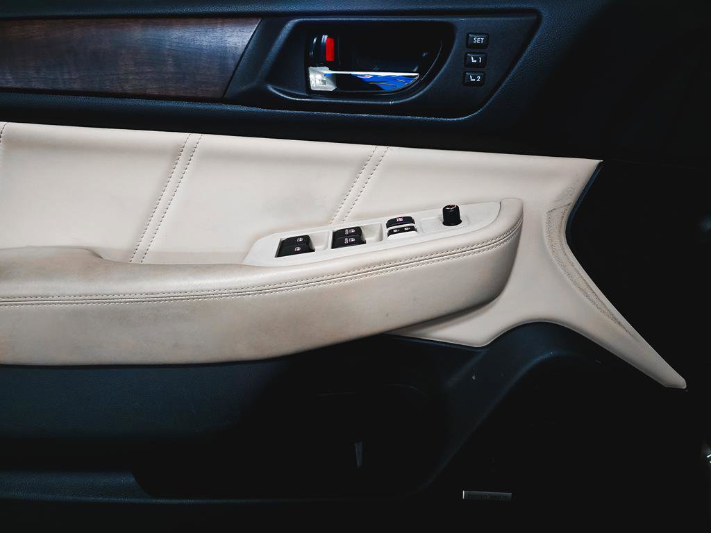 Used 2018 Subaru Outback 2.5i Limited image 18