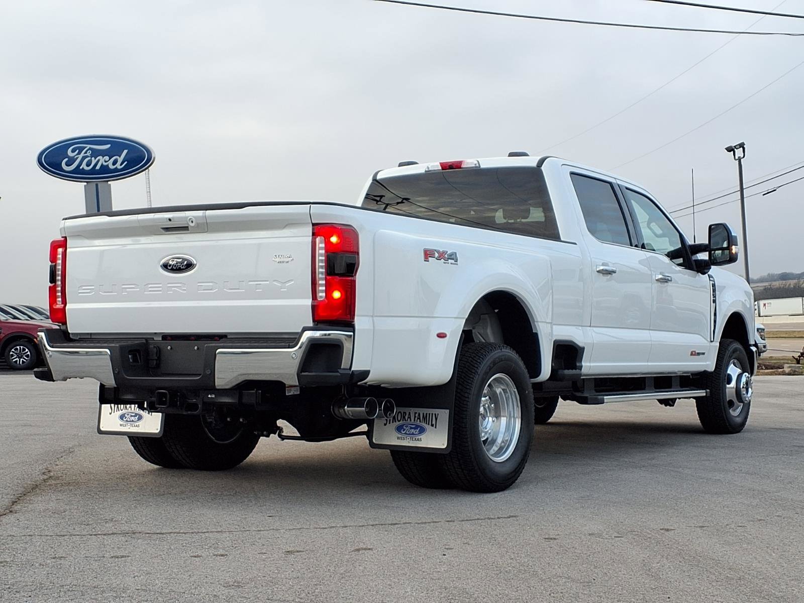 New 2026 Ford F350 Lariat w/ Chrome Package image 5