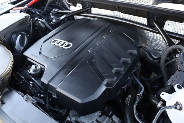 Used 2023 Audi Q5 2.0T Premium w/ Convenience Package image 9