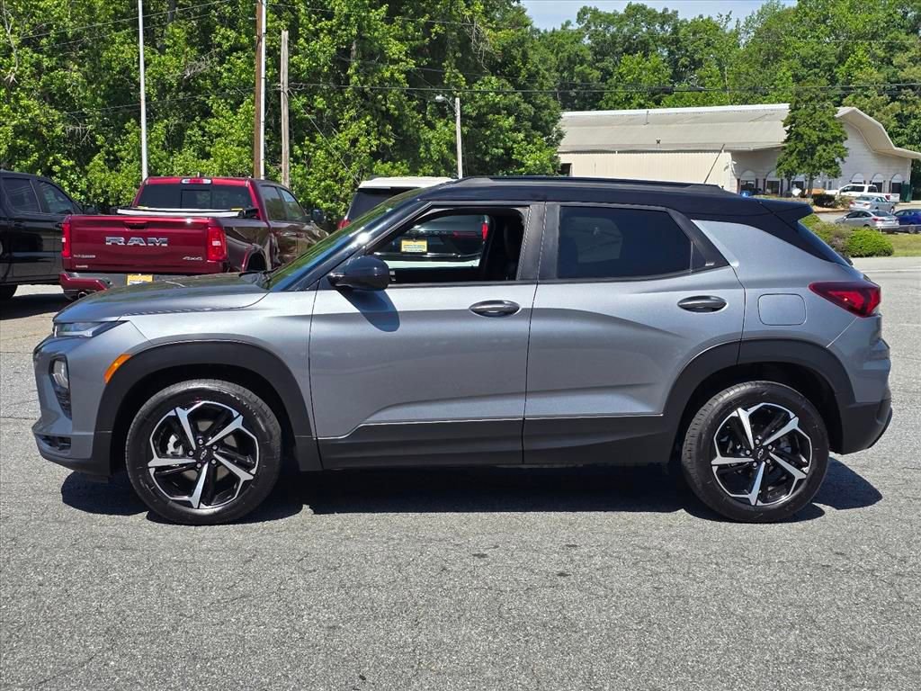 Used 2021 Chevrolet TrailBlazer RS w/ Technology Package FWD image 23