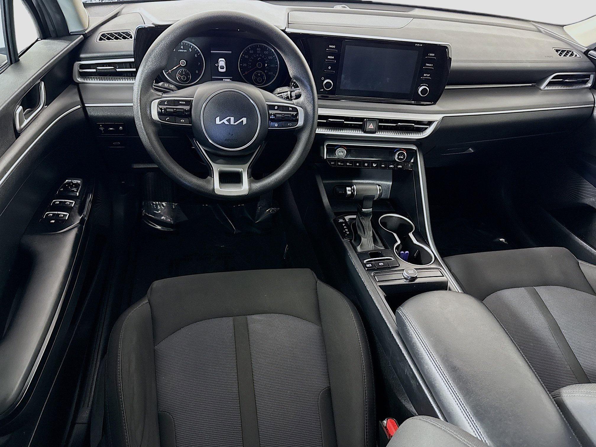 Used 2023 Kia K5 LXS image 17