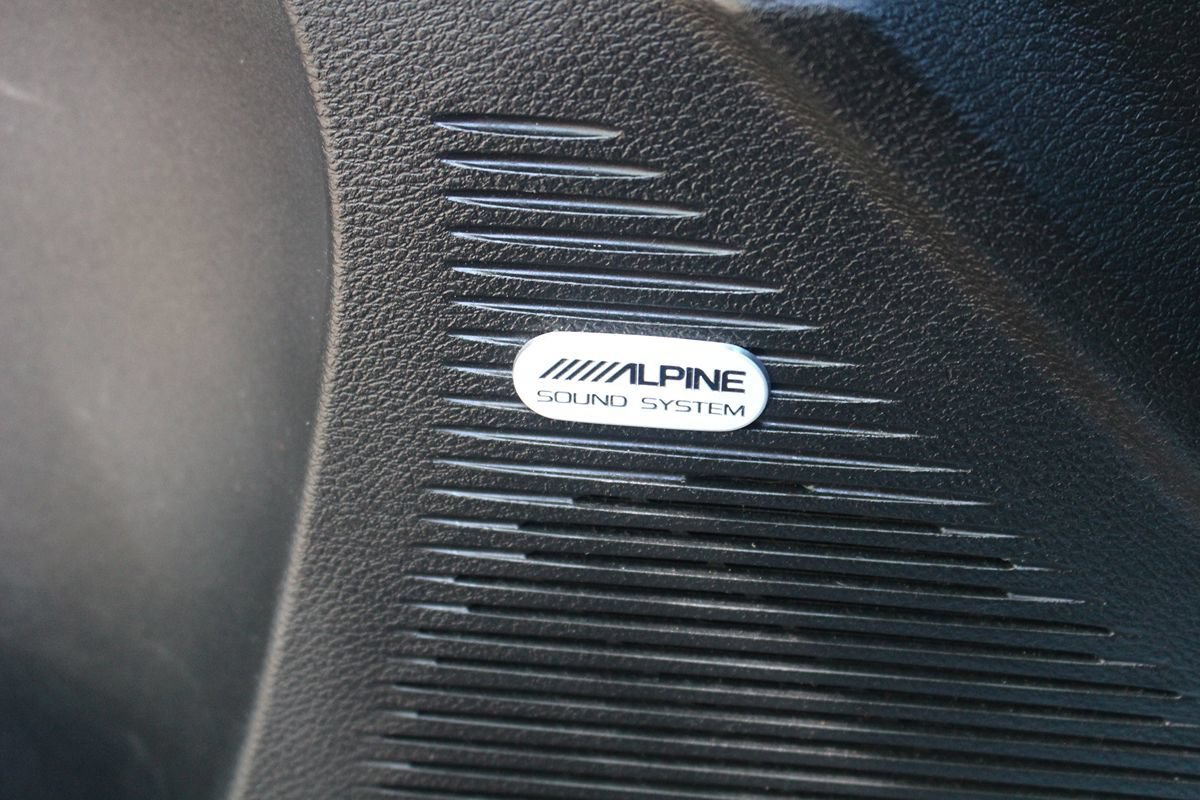 Used 2016 Dodge Challenger R/T Scat Pack RWD image 12