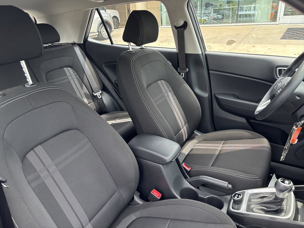 Certified 2023 Hyundai Venue SEL FWD image 13