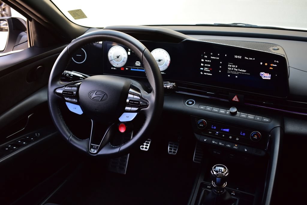 Used 2025 Hyundai Elantra N FWD image 30